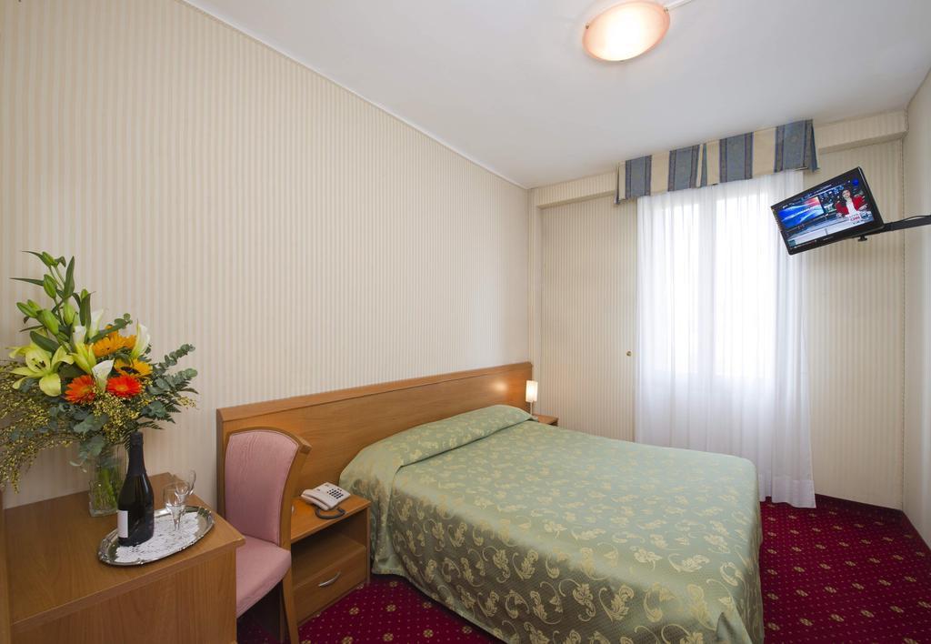Hotel Nazionale Венеция Экстерьер фото